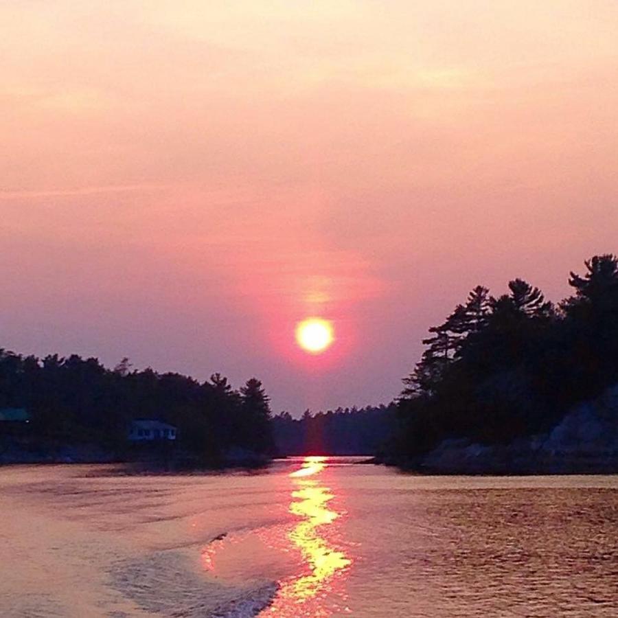 Little Hawk Resort&Marina Algonquin Highlands Exterior foto